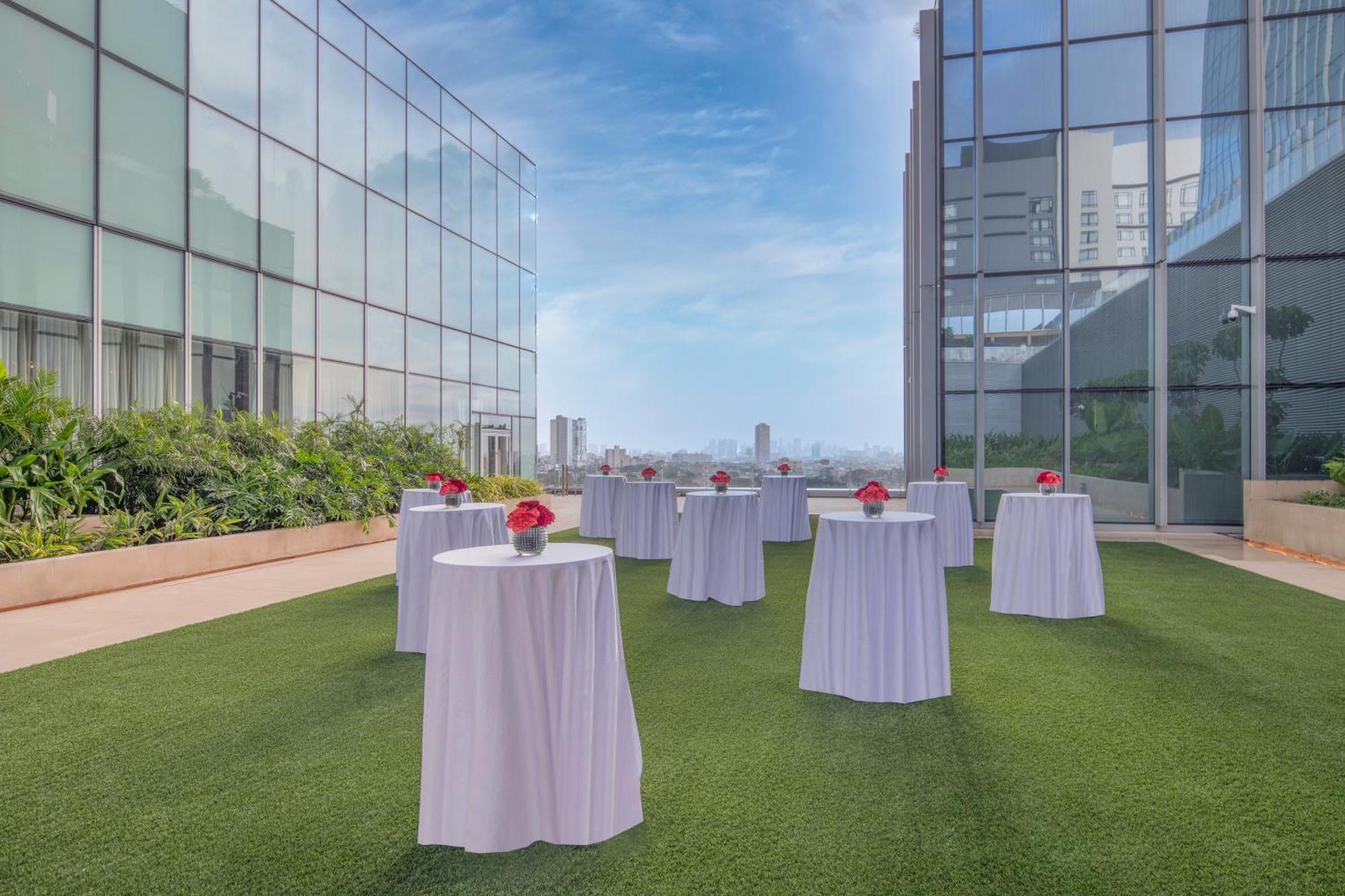 Solaire Resort North كويزون سيتي المظهر الخارجي الصورة